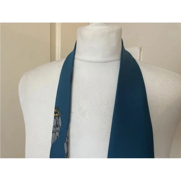 Rare Vintage Batman Design Mens Tie Teal Dark Knight 1992 - Picture 5 of 16